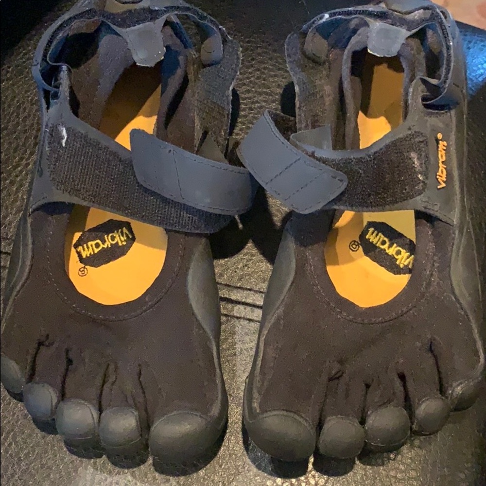 feet shoes
